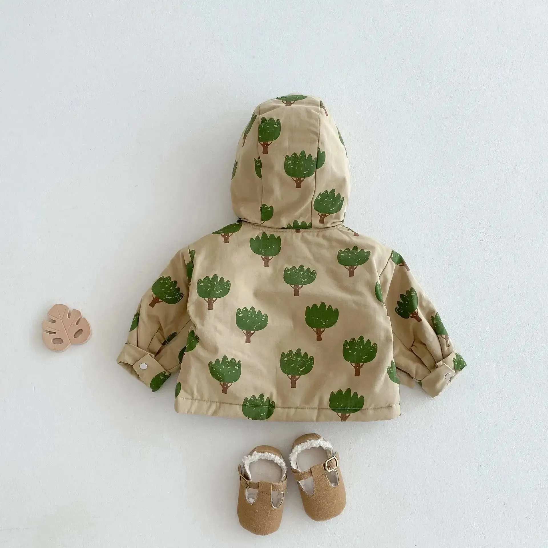 Insulated Winter Jacket with Hood and Tree Print Design